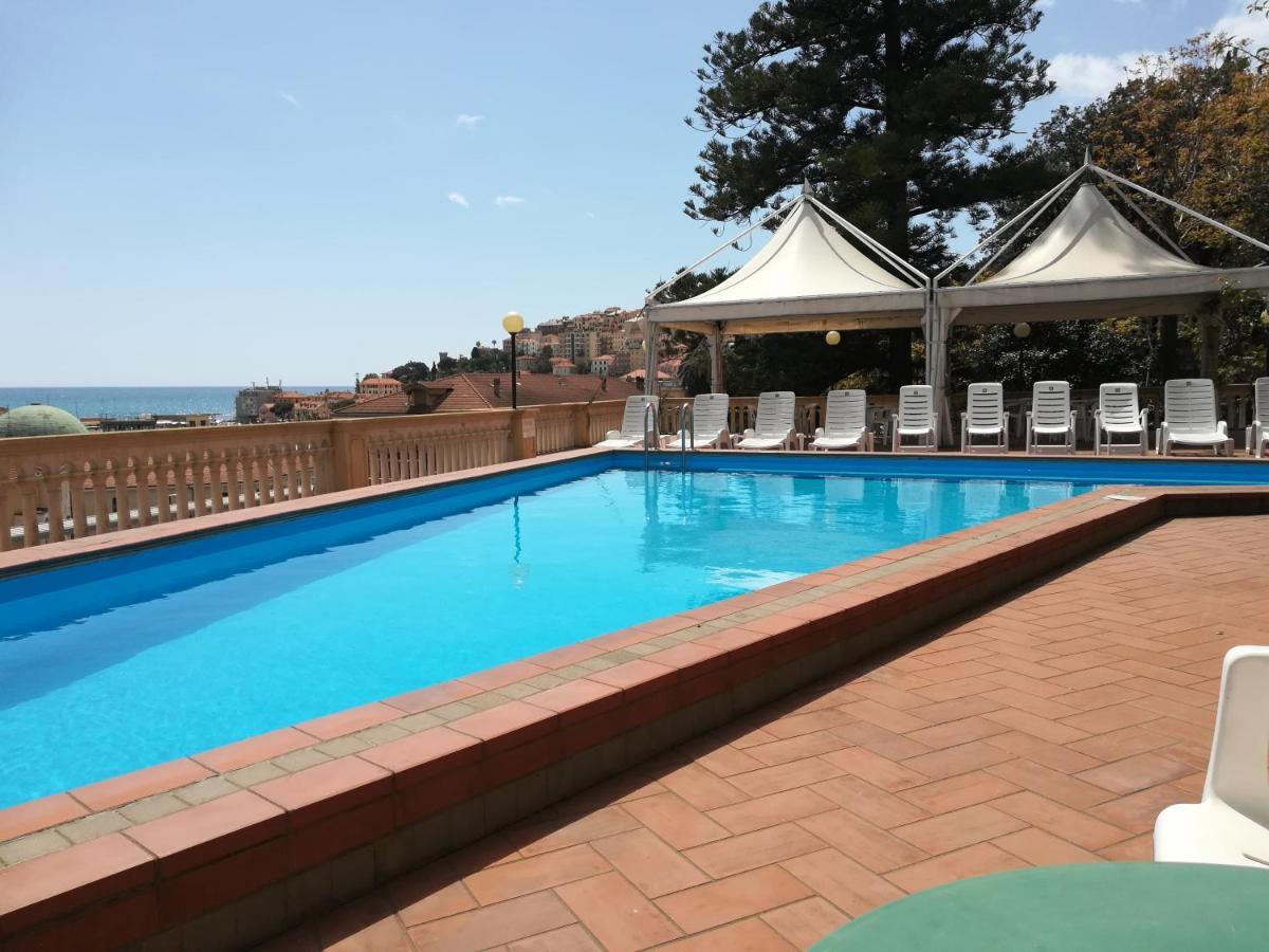 Hotel Miramare Imperia Eksteriør billede